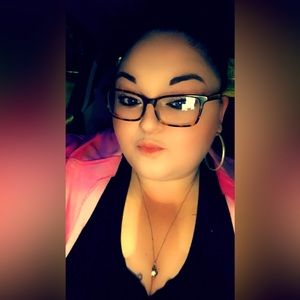 Meet your Posher, Lindsey